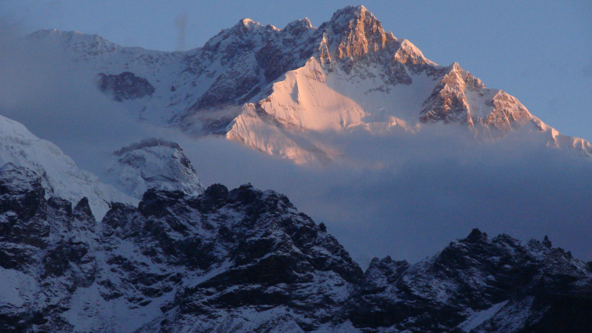 Kanchenjunga Circuit Trek